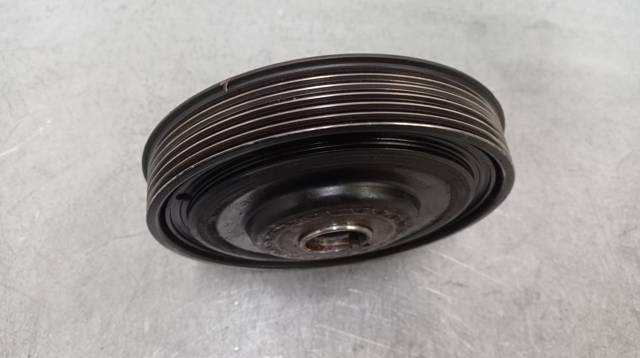Polia de cambota 8200699517 NISSAN