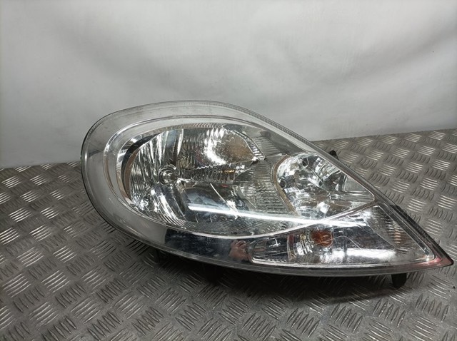 Luz direita 8200701356 RENAULT
