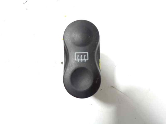 Botão de ativação de aquecimento de vidro traseiro 8200710682 RENAULT