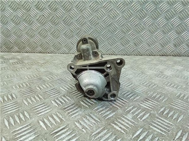 Motor de arranco 8200741476B RENAULT