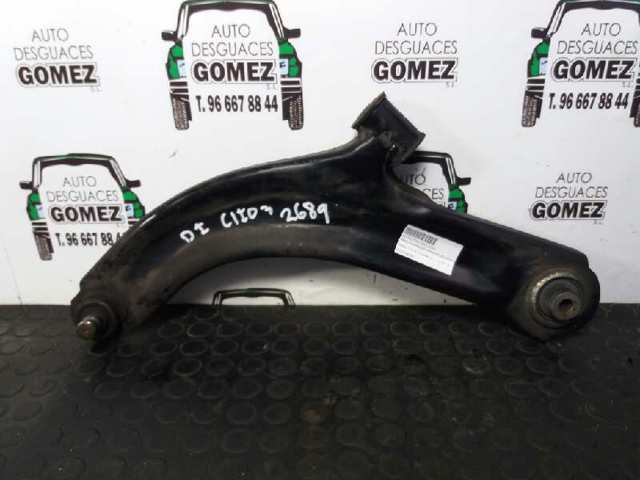 Braço oscilante inferior esquerdo de suspensão dianteira 8200744091 RENAULT