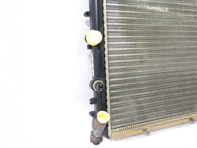 Radiador de esfriamento de motor 8200747214 RENAULT