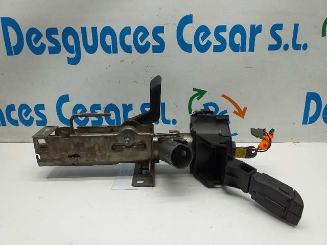 Coluna da direção 8200762565 NISSAN