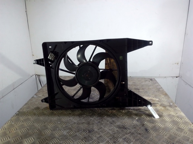 Difusor do radiador de esfriamento, montado com motor e roda de aletas 8200765566 RENAULT