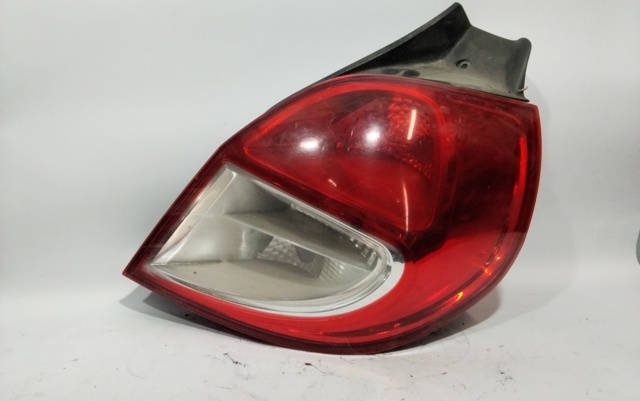 Lanterna traseira direita 8200776050 RENAULT