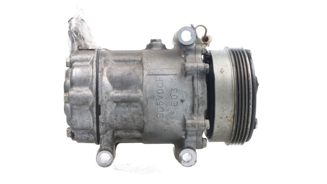 Compressor de aparelho de ar condicionado 8200840899 RENAULT