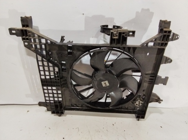 Difusor do radiador de esfriamento, montado com motor e roda de aletas 8200880555 RENAULT