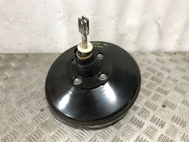 Reforçador dos freios a vácuo 8200891047A RENAULT