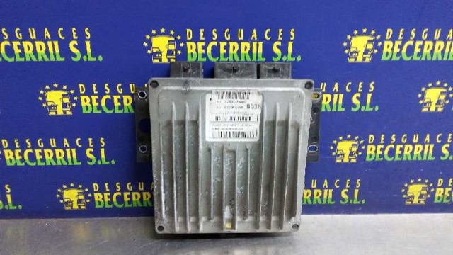 Módulo de direção (Centralina eletrônica) de motor 8200909666 RENAULT