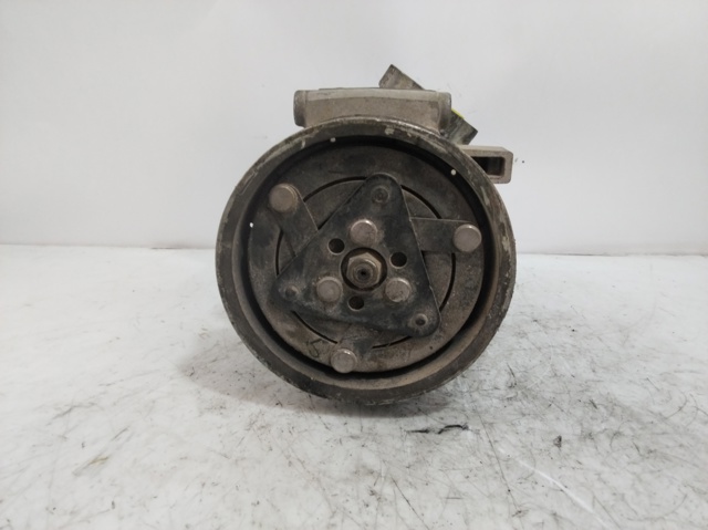 8200953359A Renault (RVI)