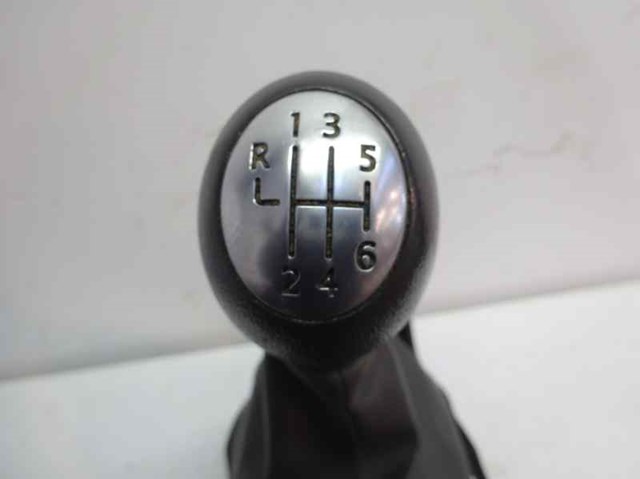 8201021402 Renault (RVI)