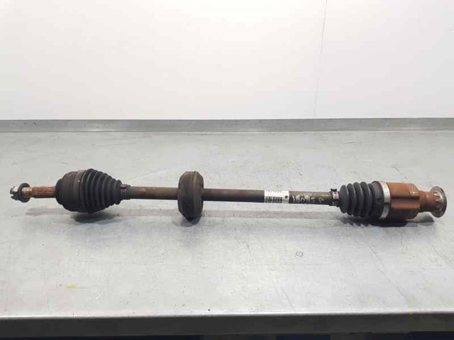 8201045819 Renault (RVI)