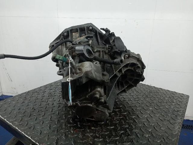 Caixa de Mudança montada (caixa mecânica de velocidades) 8201184199 RENAULT