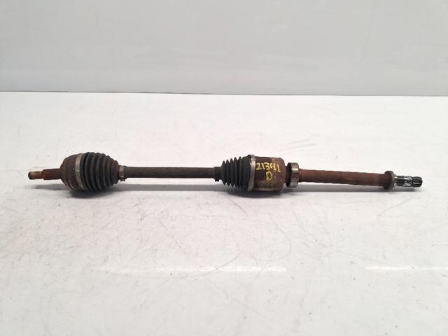 Semieixo (acionador) dianteiro direito 8201505574 RENAULT