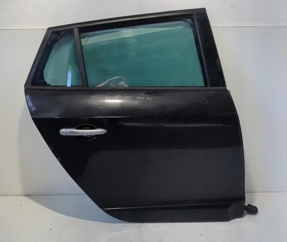 Porta traseira direita 821007080R RENAULT