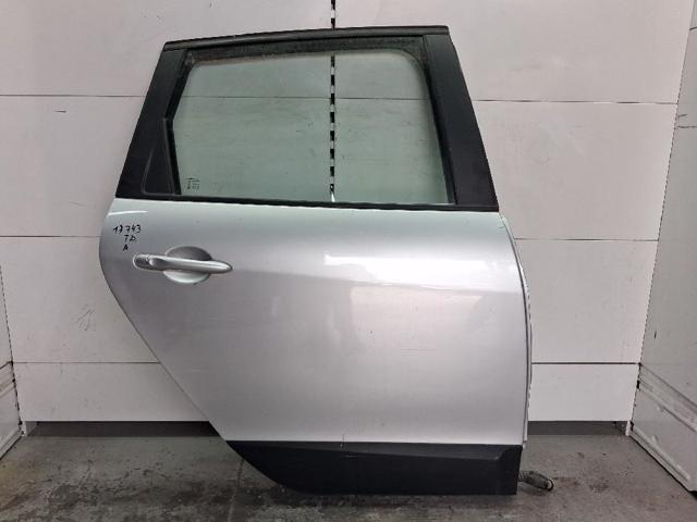 Porta traseira direita 821009283R RENAULT