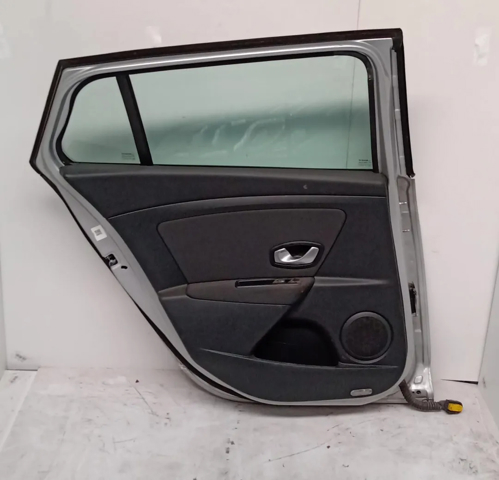 Porta traseira esquerda 821013264R RENAULT
