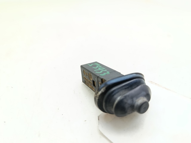 82289392 BMW