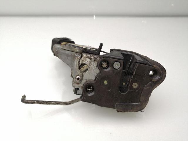Fecho da porta traseira direita 8230165D10 SUZUKI