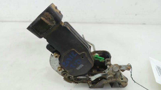 Fecho da porta traseira direita 8230165D10 SUZUKI