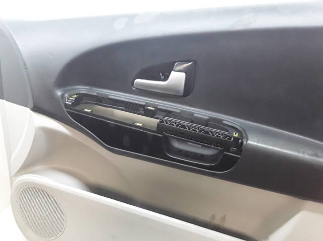 823201H000 Hyundai/Kia