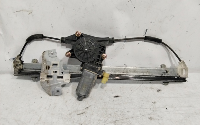 824011G010 Hyundai/Kia
