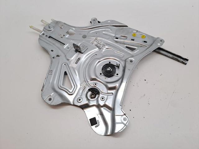 824012Y000 Hyundai/Kia