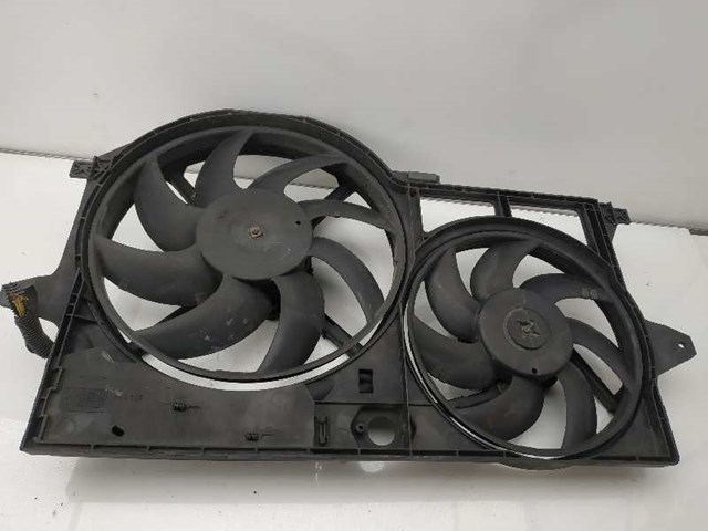 Difusor do radiador de esfriamento, montado com motor e roda de aletas 8240141 PEUGEOT