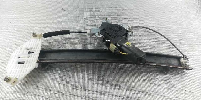 8240225000 Hyundai/Kia