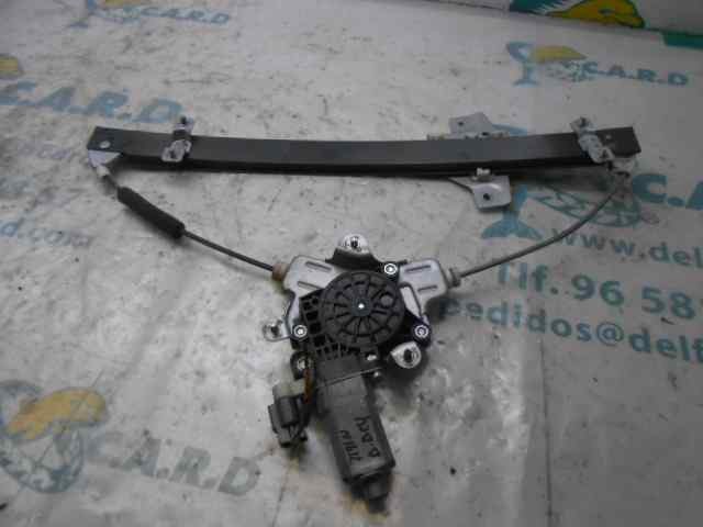 Mecanismo de acionamento de vidro da porta dianteira direita 824041C010 HYUNDAI