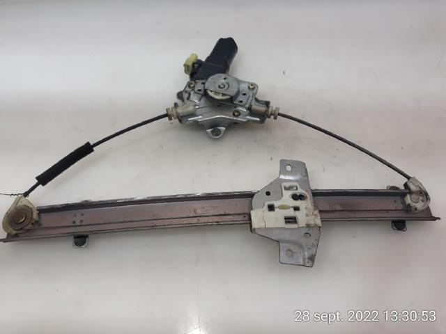 Mecanismo de acionamento de vidro da porta dianteira direita 824041C010 HYUNDAI