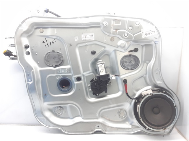 824502B000 Hyundai/Kia