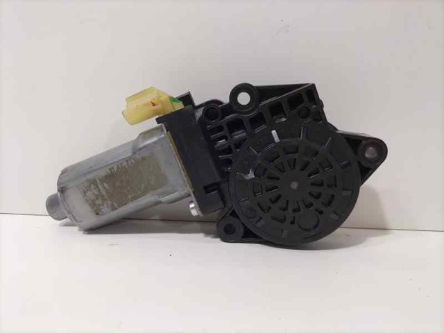824502E000 Hyundai/Kia