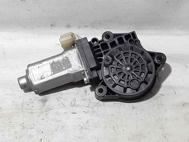 824502E000 Hyundai/Kia