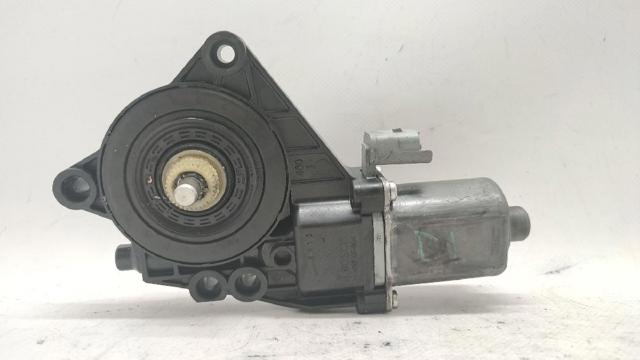 824502R000 Hyundai/Kia