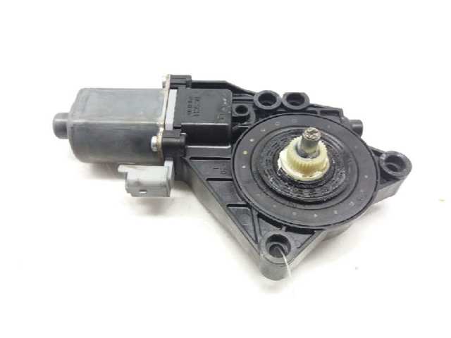824502R000 Hyundai/Kia