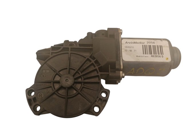 Motor de acionamento de vidro da porta dianteira direita 824601H000 HYUNDAI