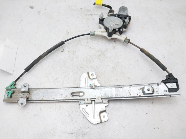 824601W000 Hyundai/Kia