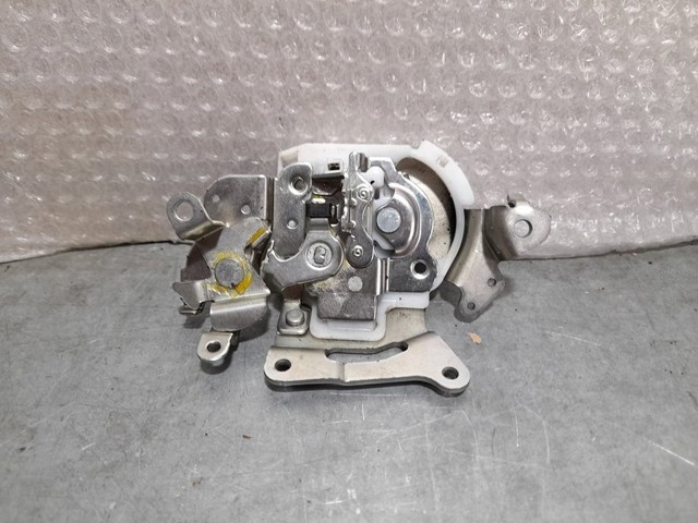 825087319R Renault (RVI)