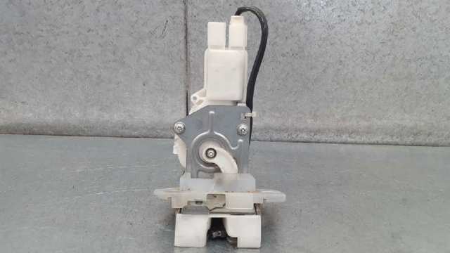 Fecho de tampa de porta-malas (de 3ª/5ª porta traseira) 8251063J00000 SUZUKI