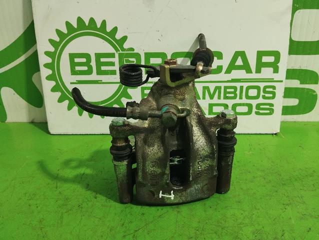 Suporte do freio traseiro esquerdo 8251696 VOLVO