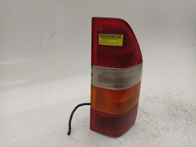 Lanterna traseira direita 8260856 MERCEDES