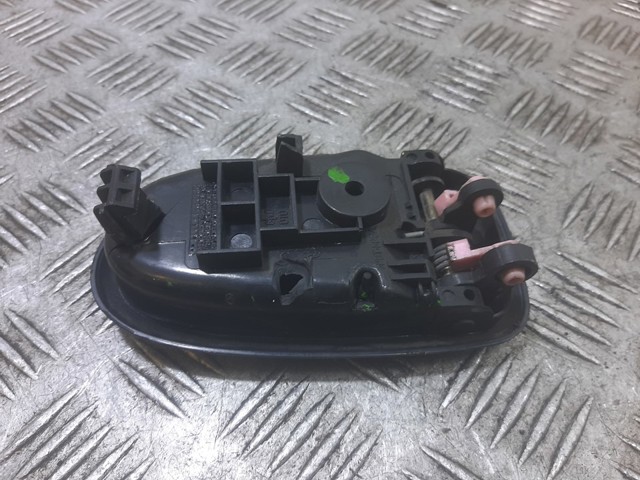 8261017010 Hyundai/Kia