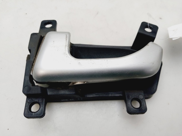 826103U000 Hyundai/Kia