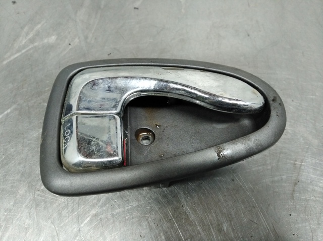 8262025000 Hyundai/Kia