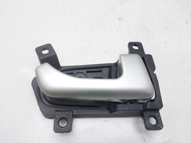 826203U000 Hyundai/Kia