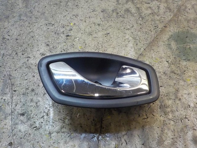 826724399R Renault (RVI)