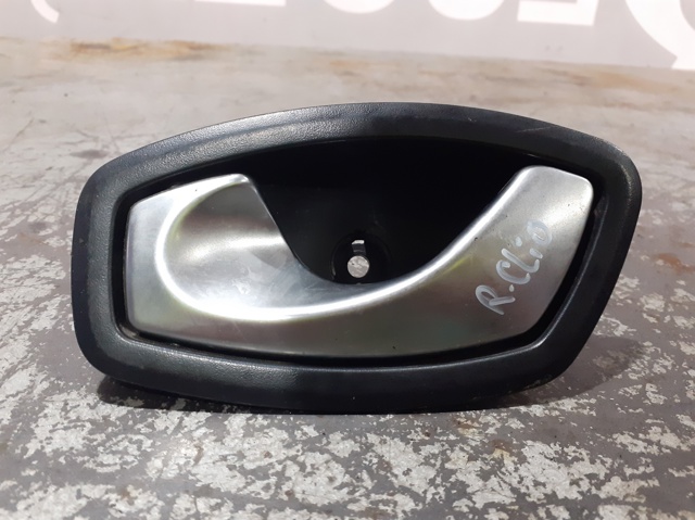 826730001R Renault (RVI)