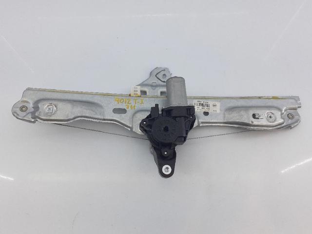 Mecanismo de acionamento de vidro da porta traseira esquerda 827014EA0A NISSAN
