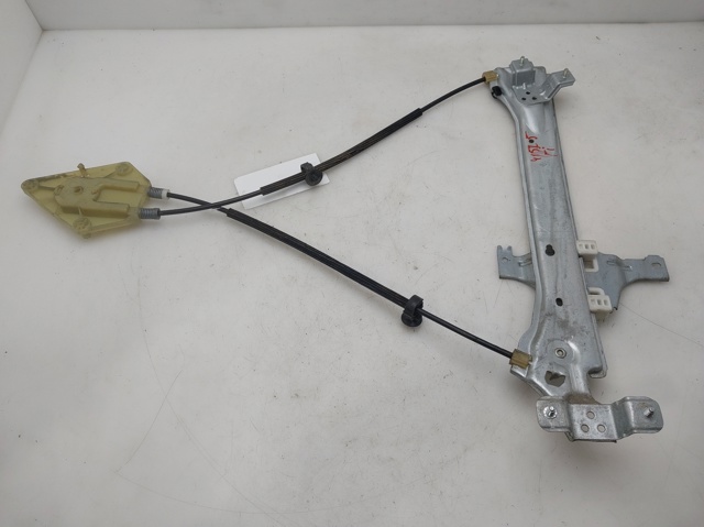 827210008R Renault (RVI)